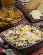 Quick and Cheesy Spinach Artichoke Dip