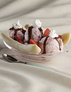 Very Strawberry Banana Split
